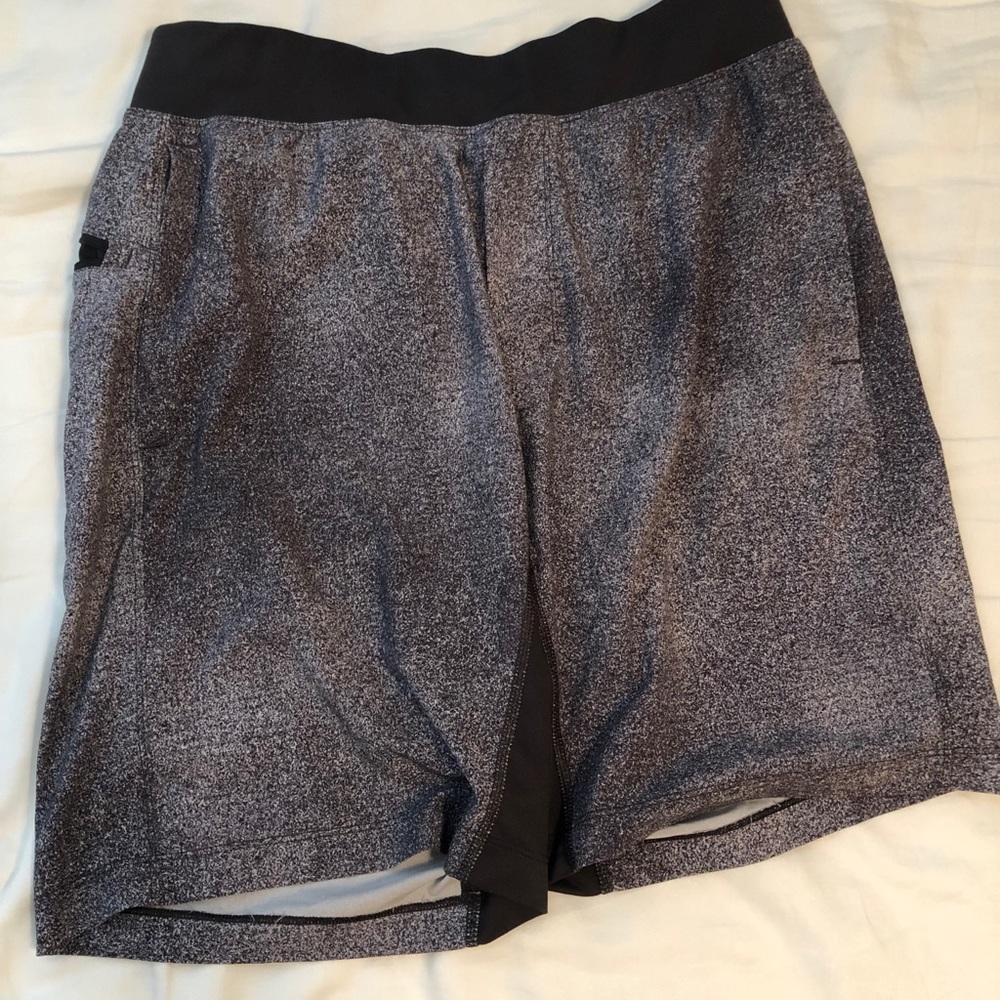 Lululemon T. H. E. Short 9” Linerless